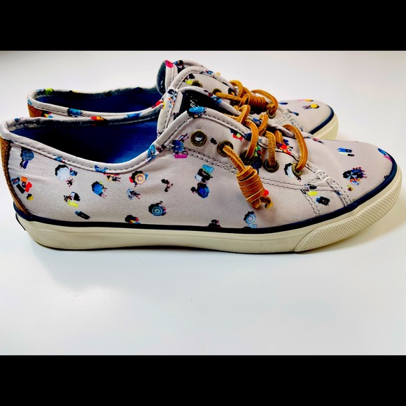 Sperry Top Sider Light Silver with Colorful Beach Umbrellas STS91568 - Picture 4 of 12